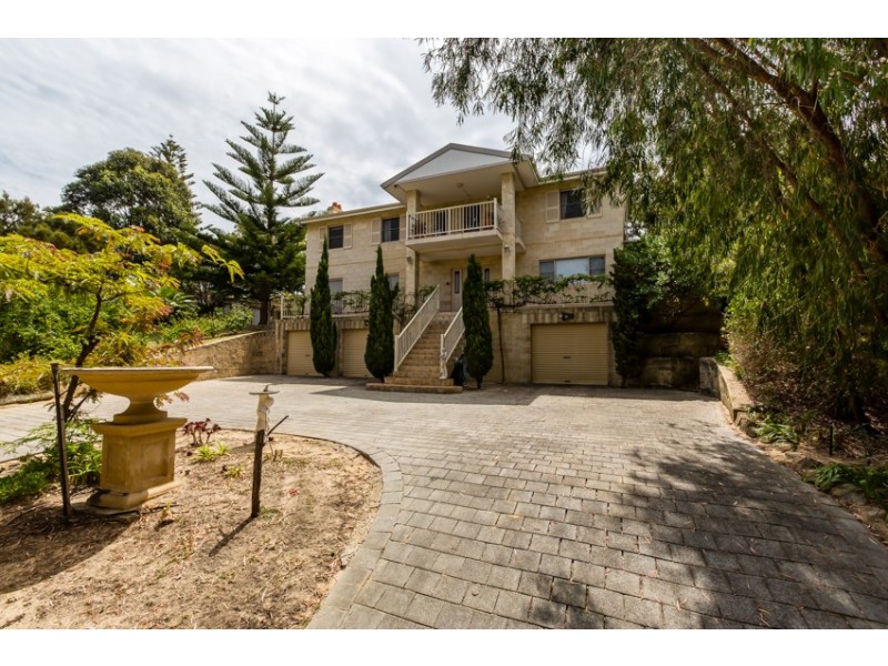 3 Heywood Court, Halls Head WA 6210