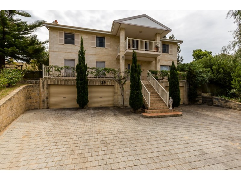 3 Heywood Court, Halls Head WA 6210