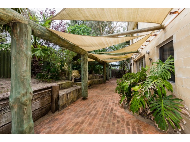 3 Heywood Court, Halls Head WA 6210