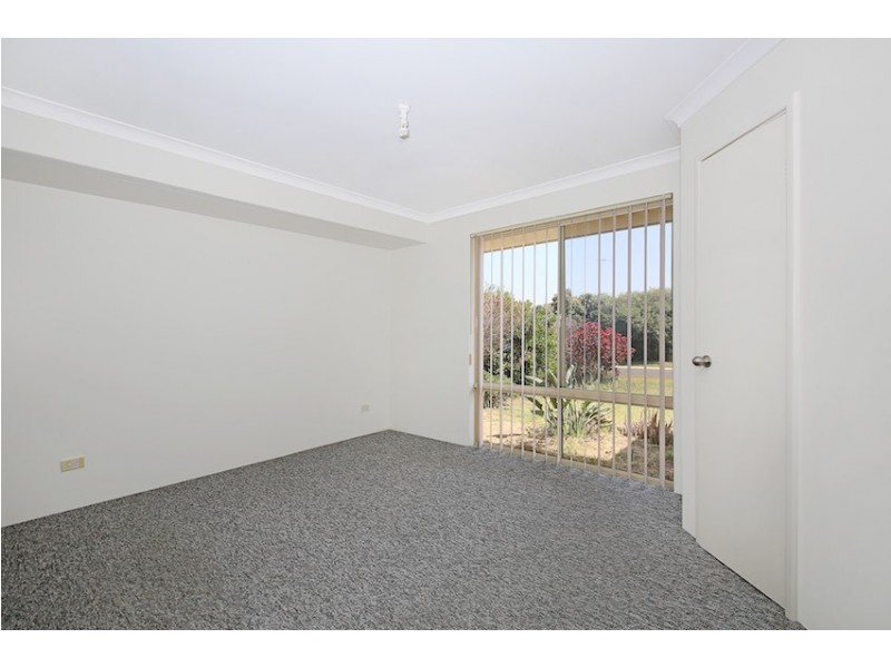 5 Augusta Mews, Meadow Springs WA 6210