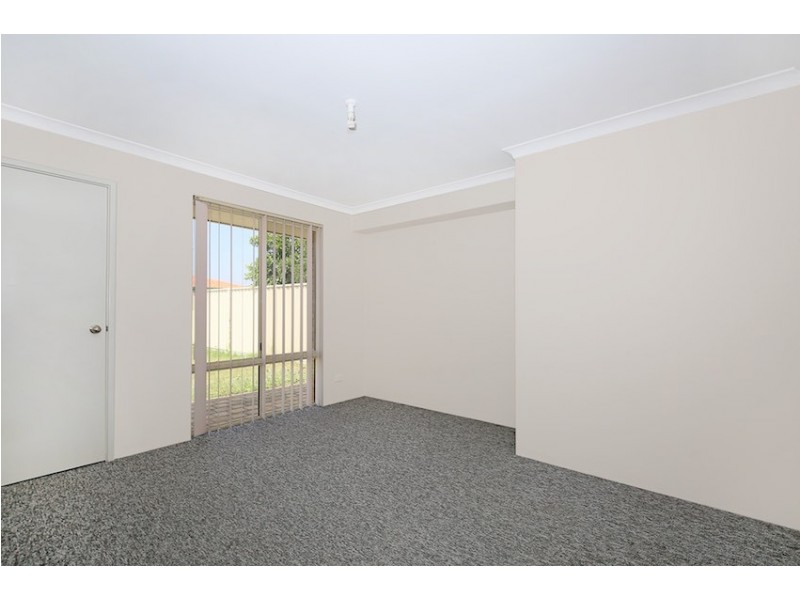 5 Augusta Mews, Meadow Springs WA 6210