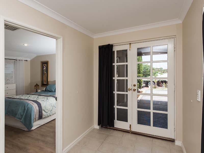 9 Staunton Rise, Halls Head WA 6210