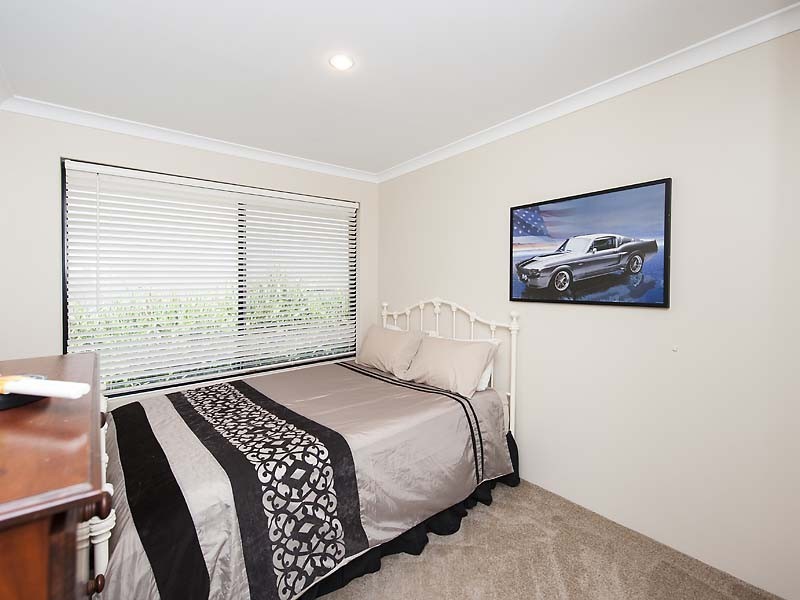 9 Staunton Rise, Halls Head WA 6210