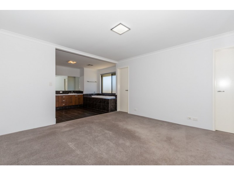 127 Westview Parade, Wannanup WA 6210