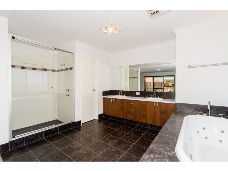127 Westview Parade, Wannanup WA 6210