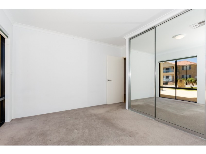 127 Westview Parade, Wannanup WA 6210