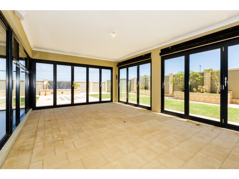 127 Westview Parade, Wannanup WA 6210