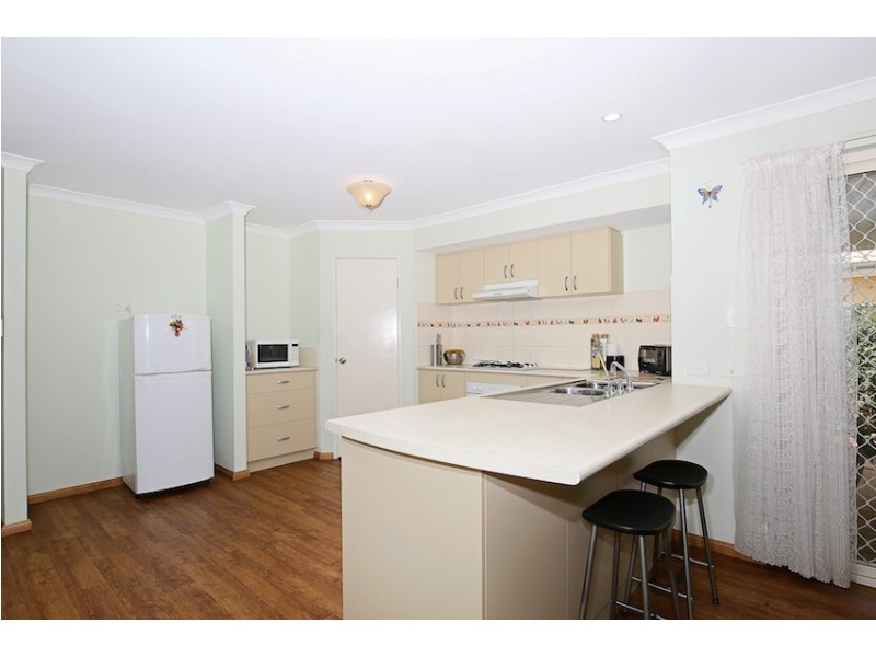 16 Menna Brace, Greenfields WA 6210