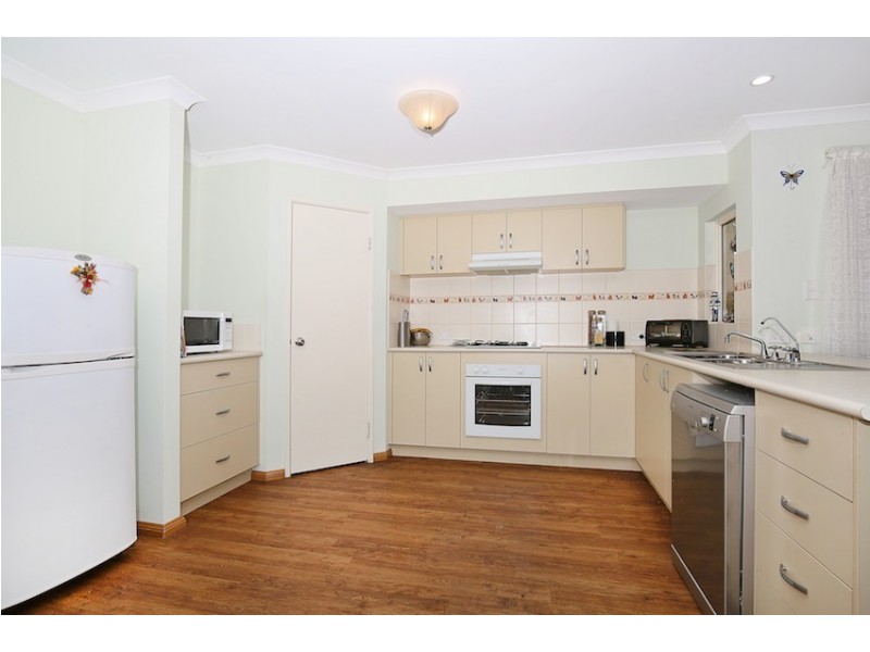 16 Menna Brace, Greenfields WA 6210