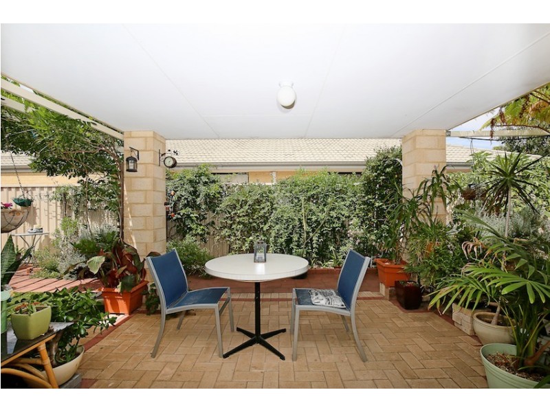 16 Menna Brace, Greenfields WA 6210