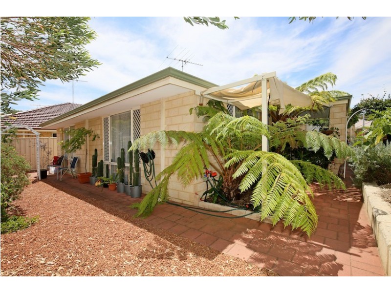 16 Menna Brace, Greenfields WA 6210