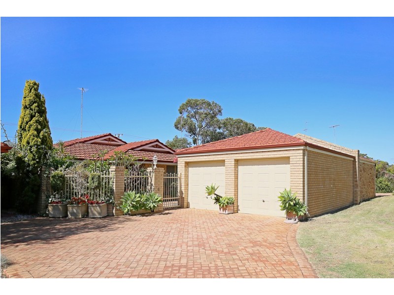4 Parkwater Cove, Halls Head WA 6210
