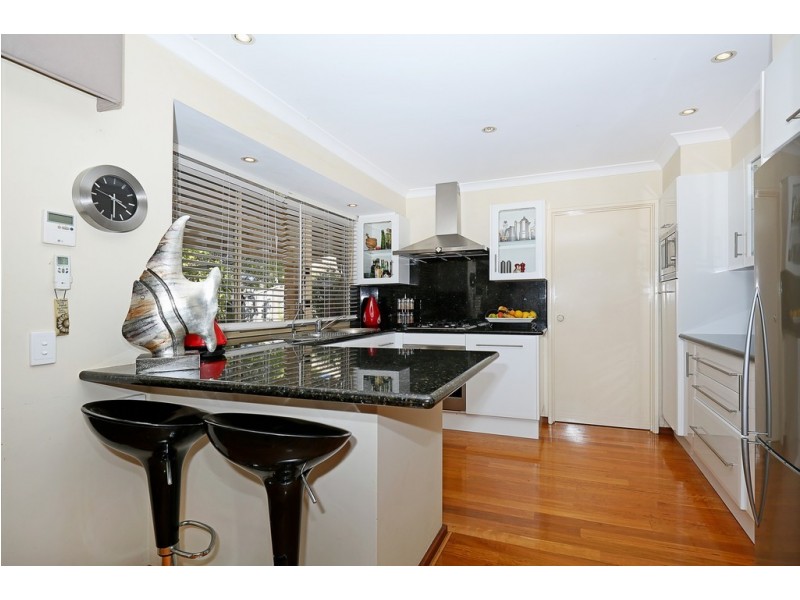 4 Parkwater Cove, Halls Head WA 6210