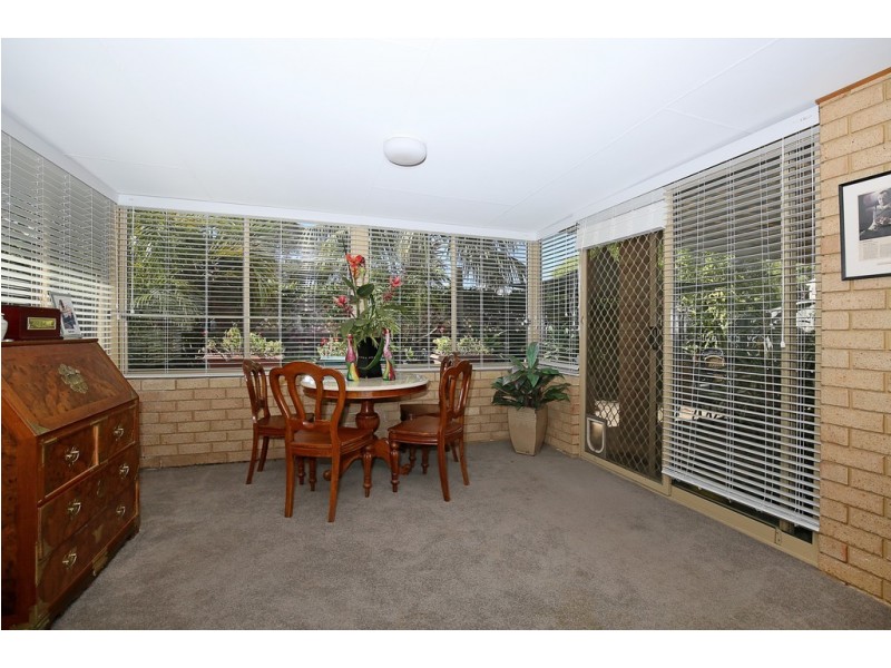 4 Parkwater Cove, Halls Head WA 6210