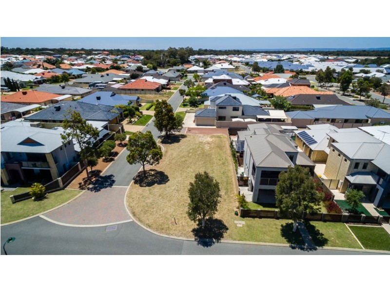 71 Darwin Terrace, Dudley Park WA 6210