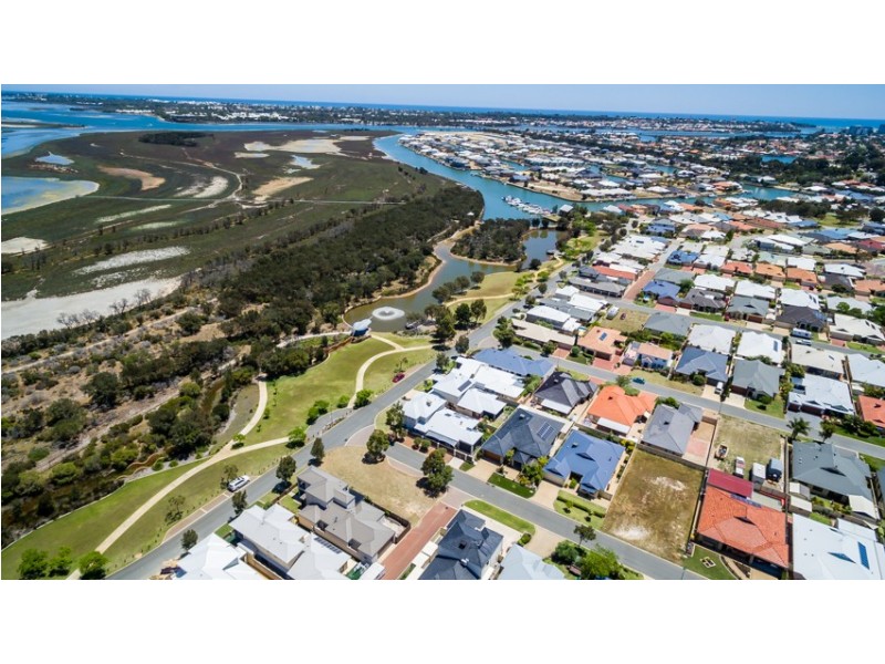 71 Darwin Terrace, Dudley Park WA 6210