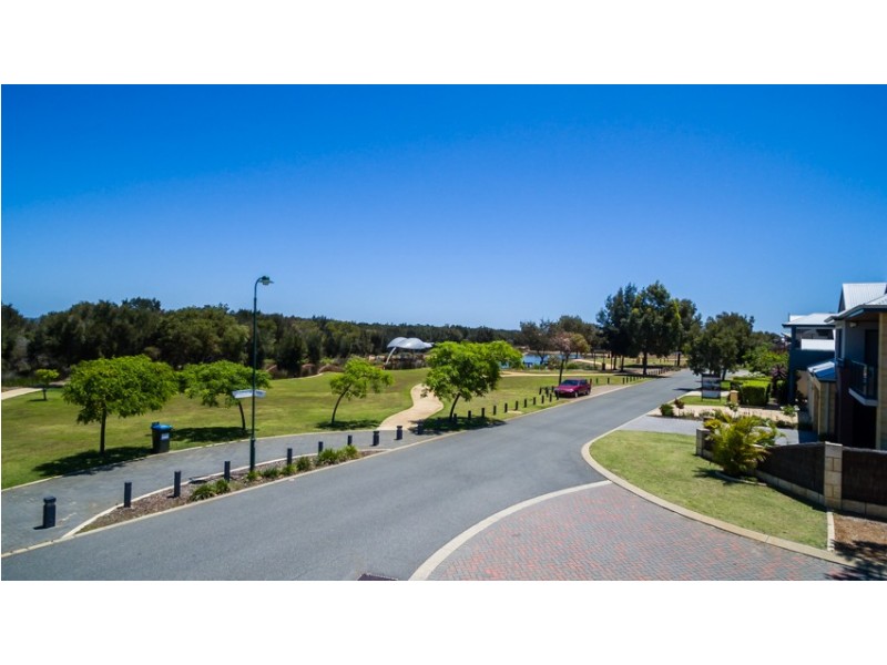 71 Darwin Terrace, Dudley Park WA 6210