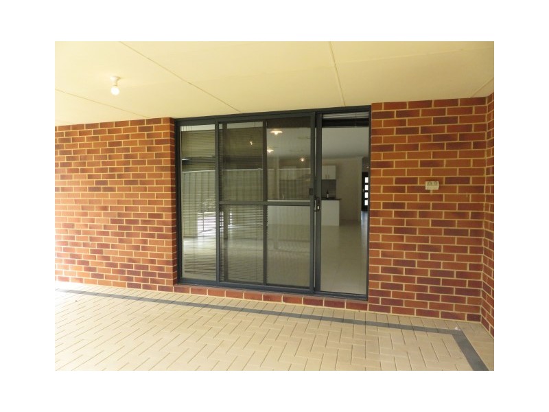 38 Lismore Ridge, Lakelands WA 6180