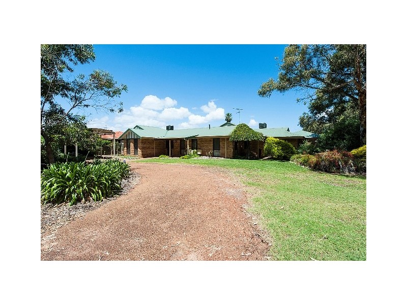6 Fairfield Way, Halls Head WA 6210
