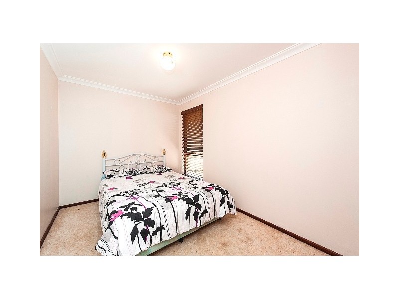6 Fairfield Way, Halls Head WA 6210