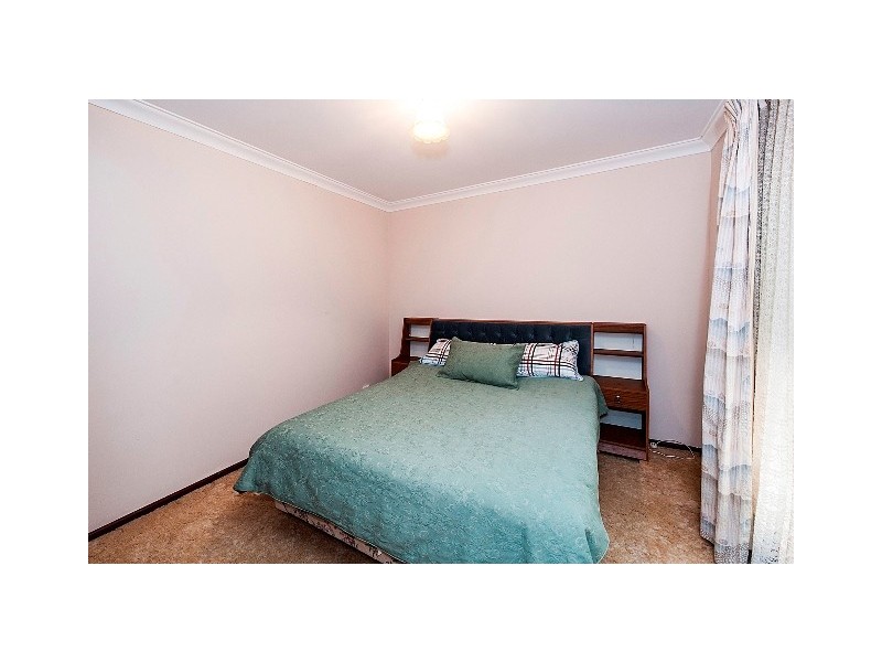 6 Fairfield Way, Halls Head WA 6210