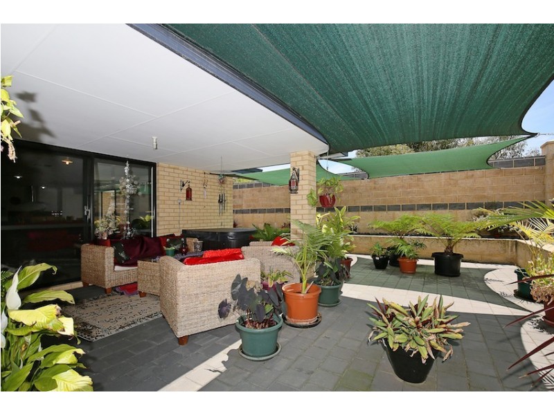 36 Arpenteur Turn, Madora Bay WA 6210