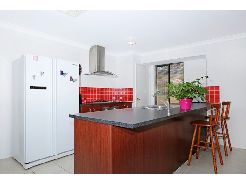36 Arpenteur Turn, Madora Bay WA 6210