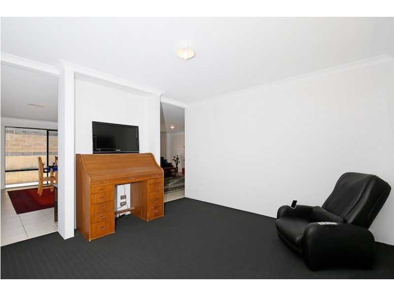 36 Arpenteur Turn, Madora Bay WA 6210