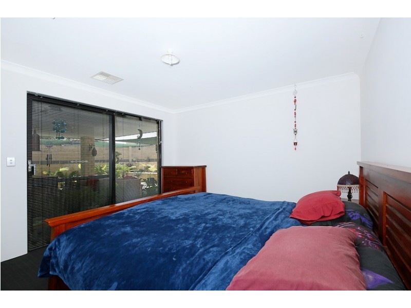 36 Arpenteur Turn, Madora Bay WA 6210