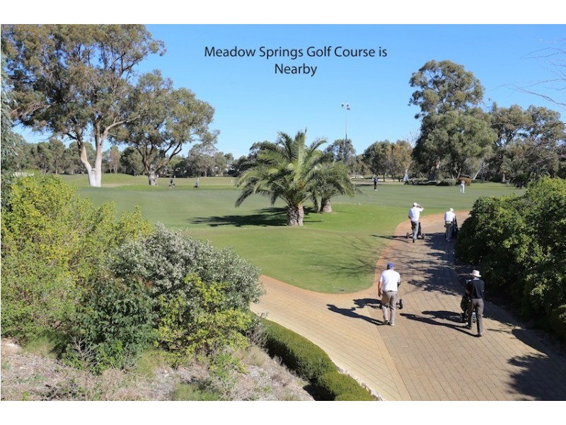 36 Arpenteur Turn, Madora Bay WA 6210