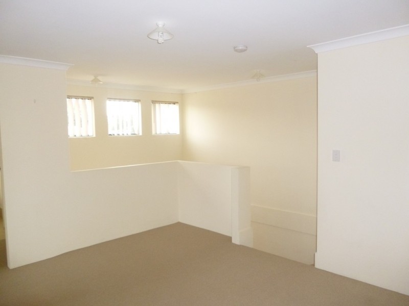 76/27 Meadow Springs Drive, Meadow Springs WA 6210