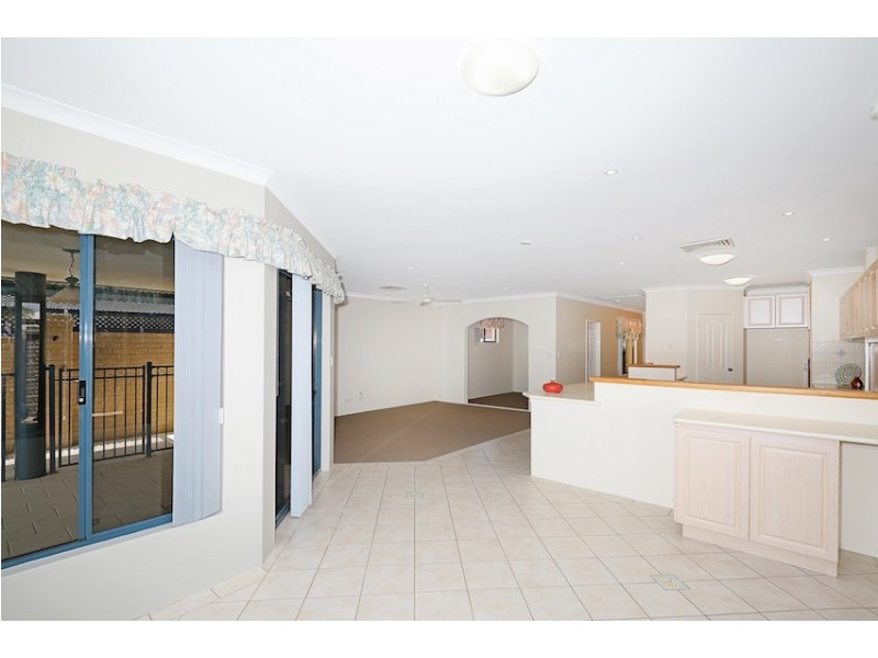 22 Murray Waters Boulevard, South Yunderup WA 6208