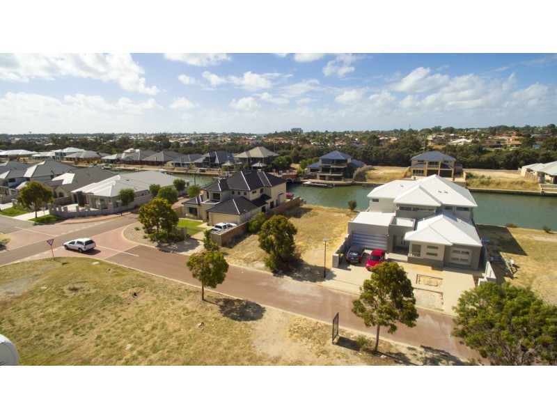 3 Gael Place, Dudley Park WA 6210