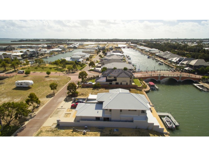 3 Gael Place, Dudley Park WA 6210