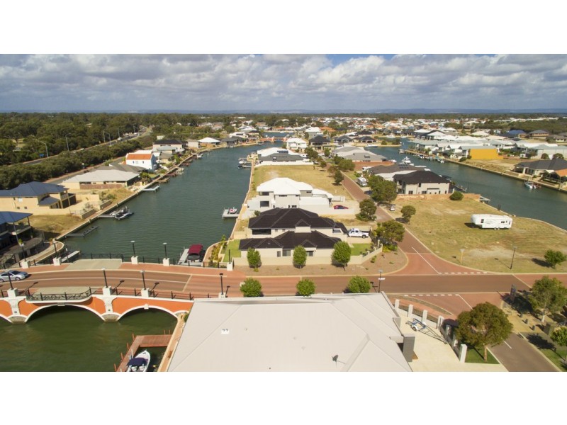 3 Gael Place, Dudley Park WA 6210