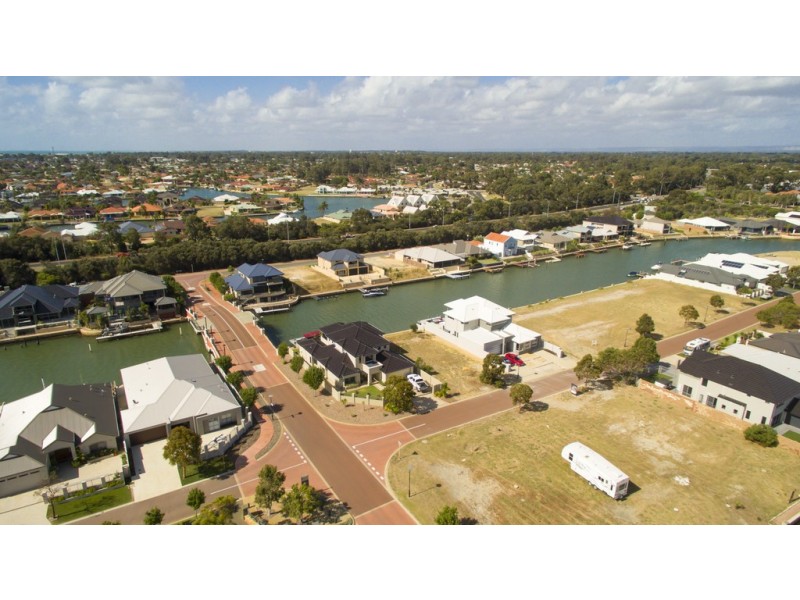 3 Gael Place, Dudley Park WA 6210