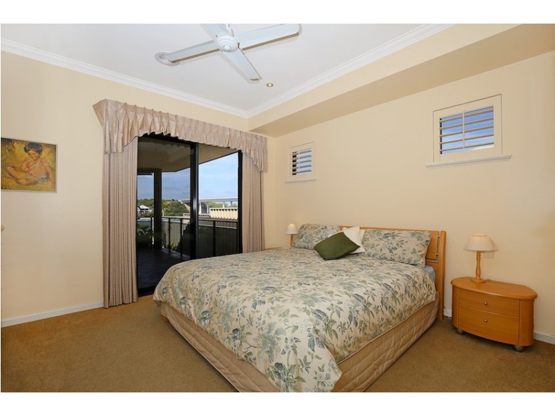 18 Spoonbill Retreat, Wannanup WA 6210