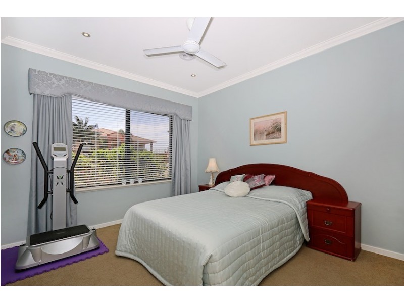 18 Spoonbill Retreat, Wannanup WA 6210