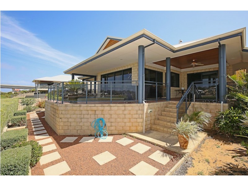 18 Spoonbill Retreat, Wannanup WA 6210