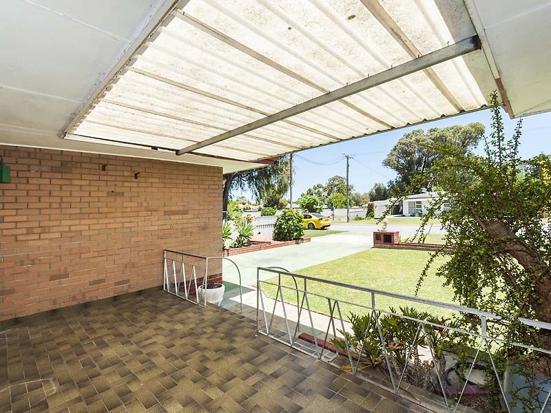 15 Yanget Street, Mandurah WA 6210