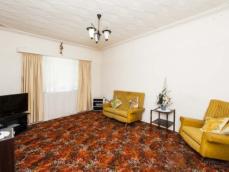 15 Yanget Street, Mandurah WA 6210