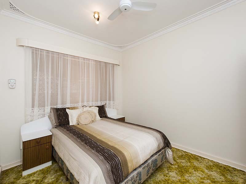 15 Yanget Street, Mandurah WA 6210