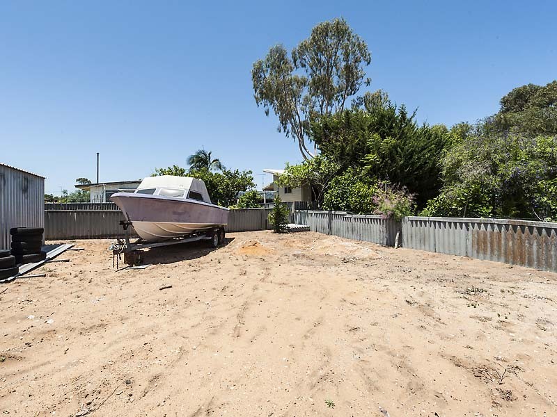 15 Yanget Street, Mandurah WA 6210