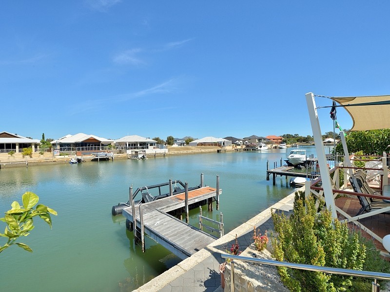 32 Darwin Terrace, Dudley Park WA 6210