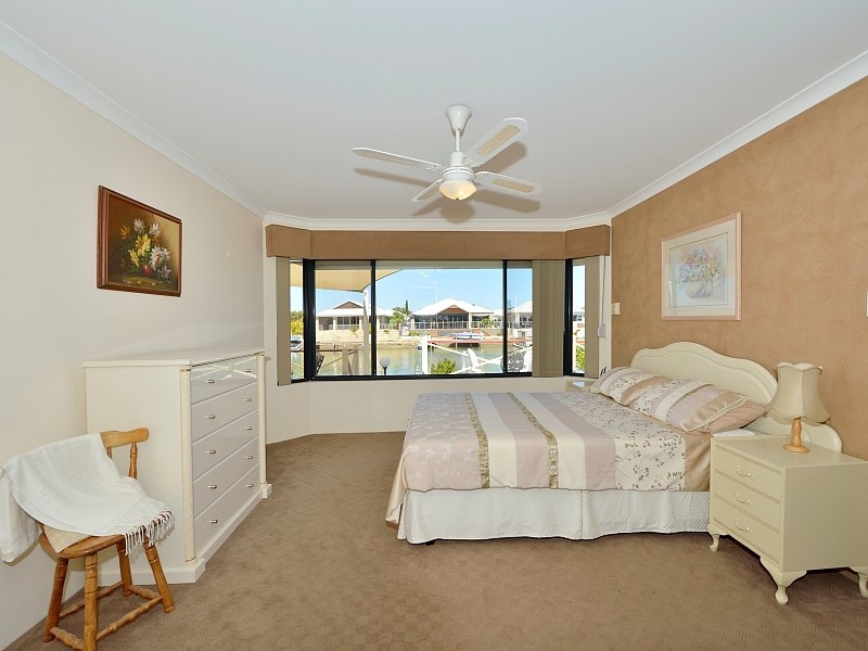 32 Darwin Terrace, Dudley Park WA 6210