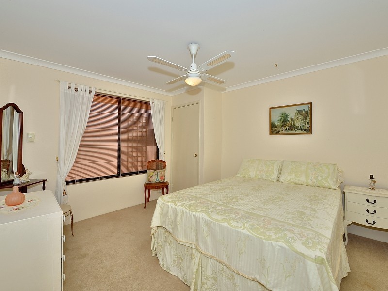 32 Darwin Terrace, Dudley Park WA 6210