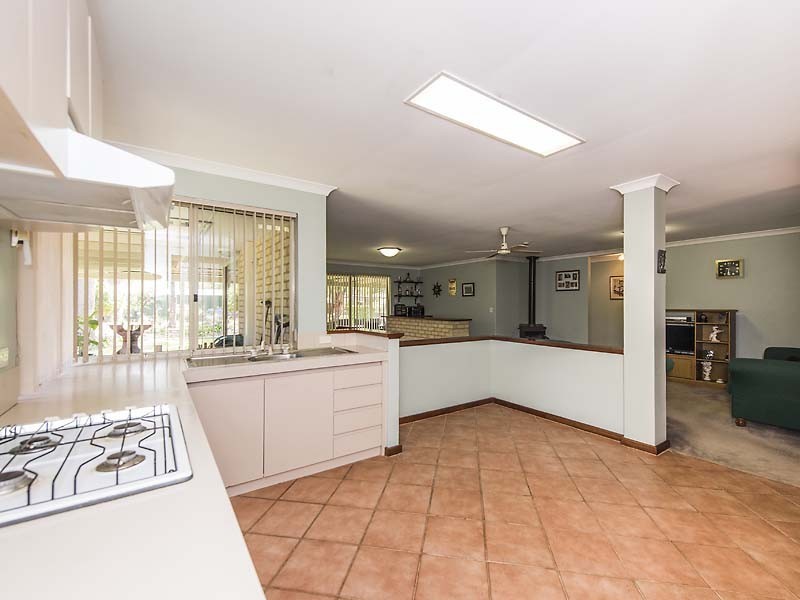 3 Bardoc Way, Greenfields WA 6210