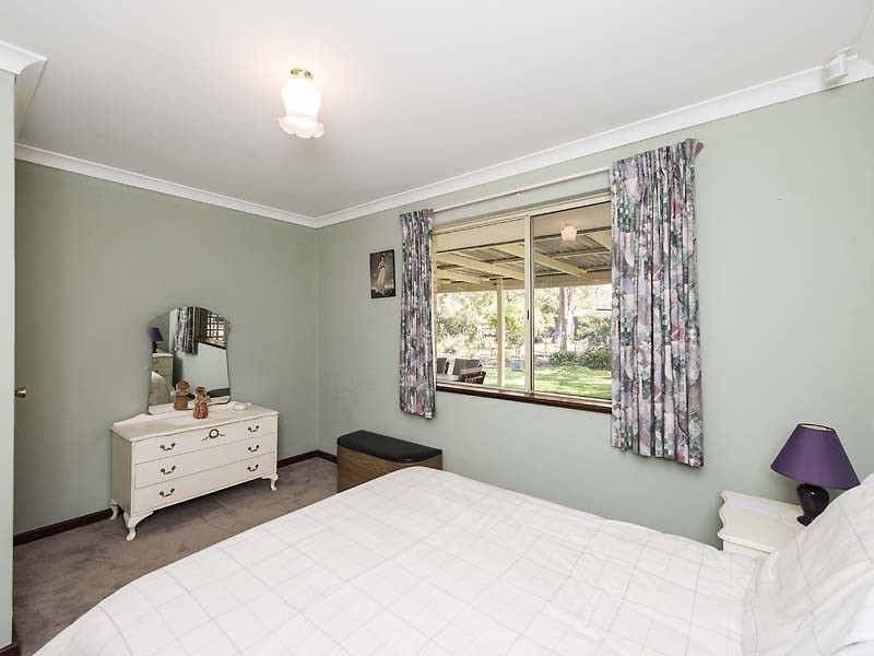 3 Bardoc Way, Greenfields WA 6210