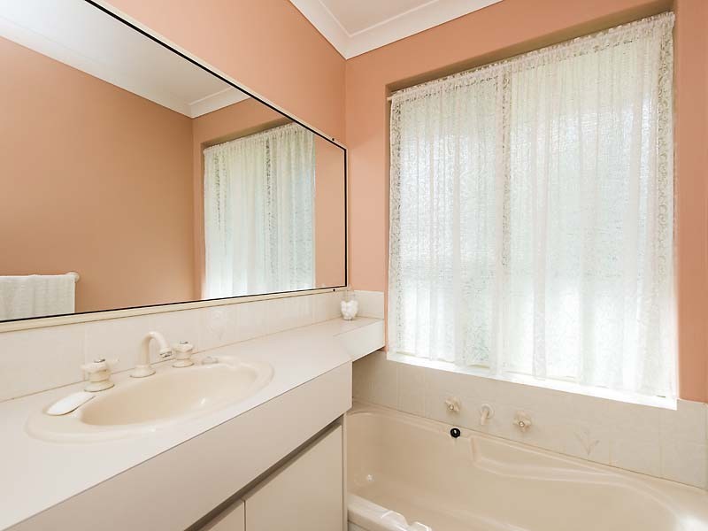 3 Bardoc Way, Greenfields WA 6210