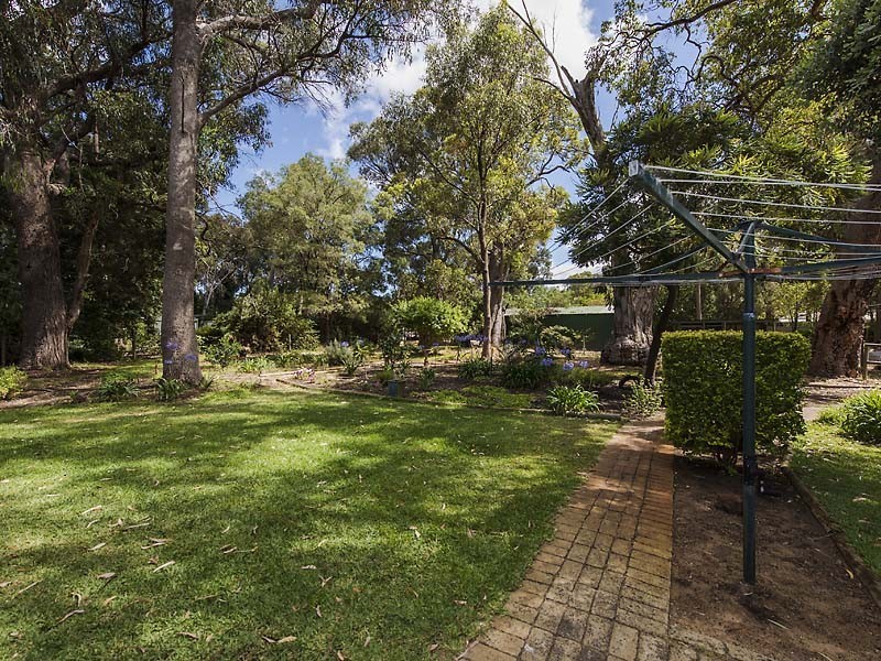 3 Bardoc Way, Greenfields WA 6210